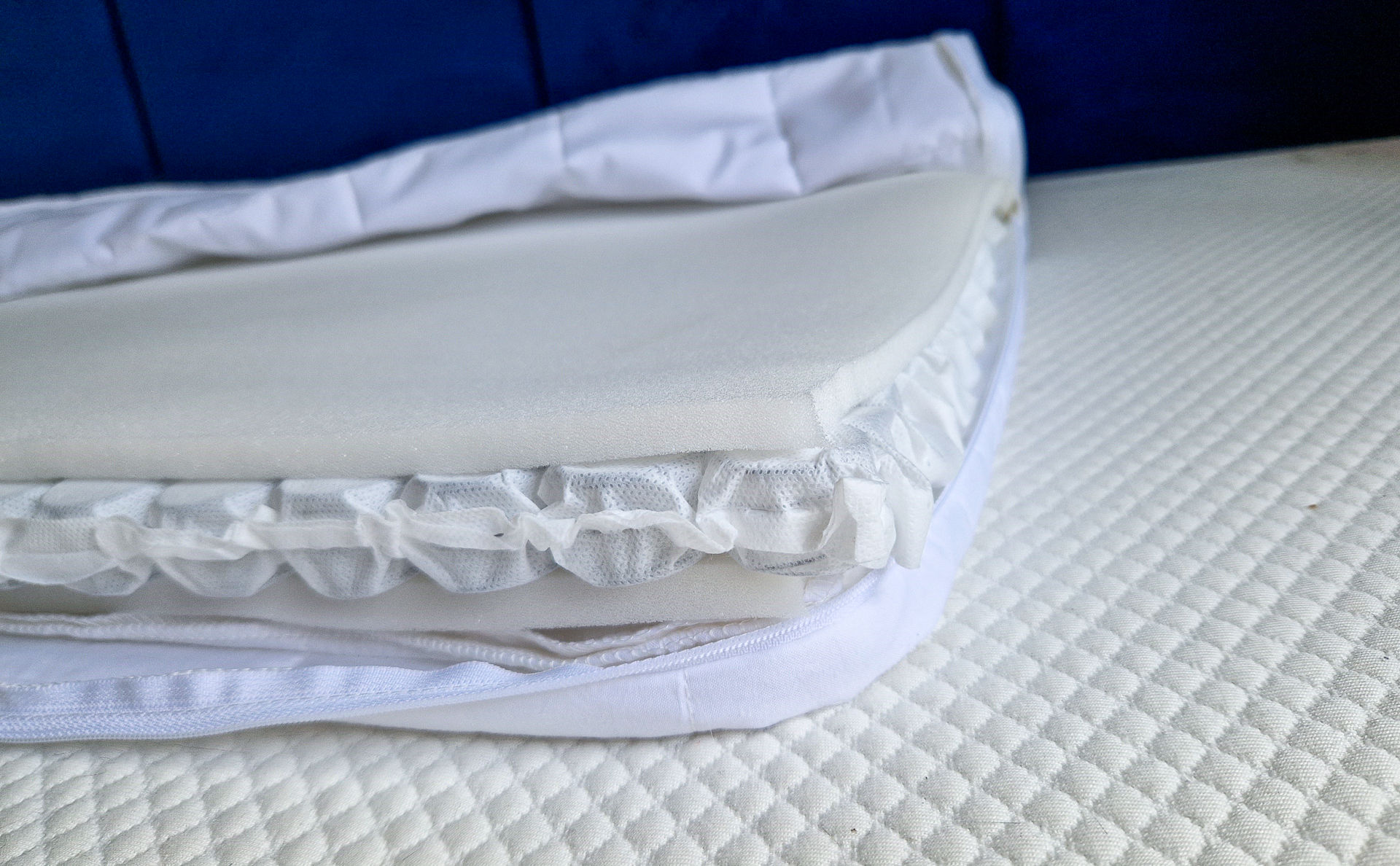 Simba Hybrid Firm pillow aerocoil layer